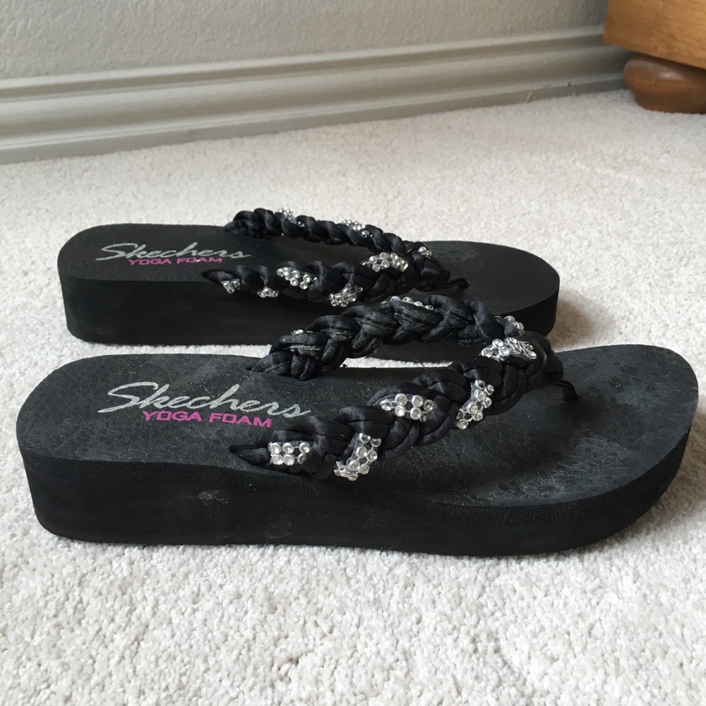 SKECHERS YOGA FOAM BLING SANDALS
